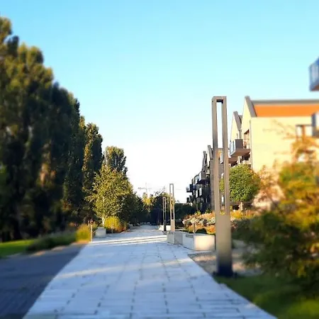 アパート Najladniejsze Osiedle W Gdansku, Front Park, 48m, Nad Motlawa W Zaciszu Zieleni, 10min Od Starowki, Blisko Plazy Stogi, Sadowa 21 グダニスク